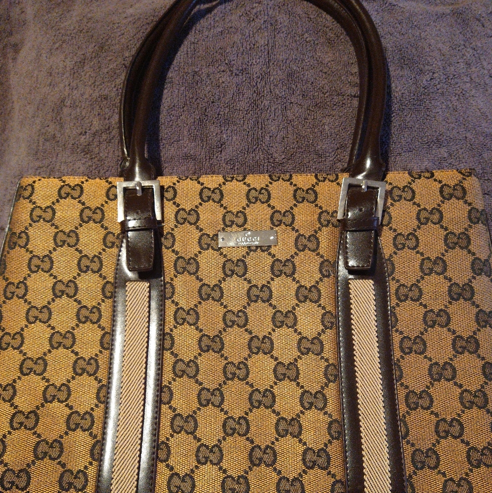 Gucci medium tote bag